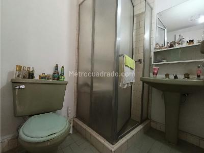 Apartamento de 2 alcobas en venta en Los Colores, Medellín, 86 m² · foto 7 de 20