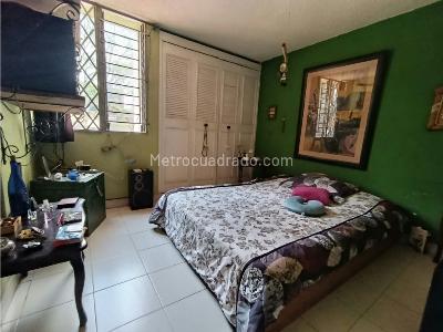 Apartamento de 2 alcobas en venta en Los Colores, Medellín, 86 m² · foto 9 de 20