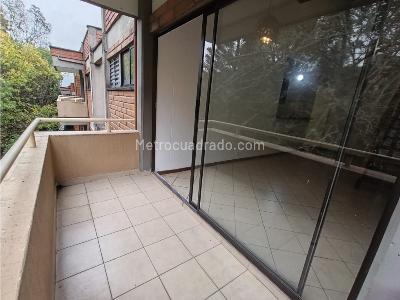Apartamento de 4 alcobas en venta en Calasanz Parte Baja, Medellín, 77 m² · foto 18 de 19