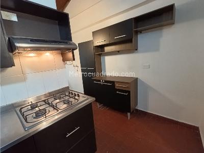 Apartamento de 4 alcobas en venta en Calasanz Parte Baja, Medellín, 77 m² · foto 5 de 19