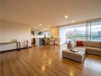 Apartamento de 2 alcobas en venta en La Florida, Medellín, 131 m² · foto 3 de 14
