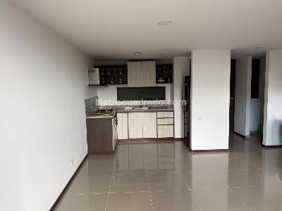 Apartamento de 2 alcobas en arriendo en El Carmelo Sabaneta, Sabaneta, 75 m² · foto 7 de 17