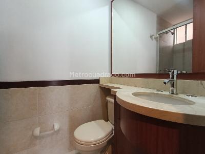 Apartamento de 3 alcobas en arriendo en Castropol, Medellín, 82 m² · foto 14 de 14