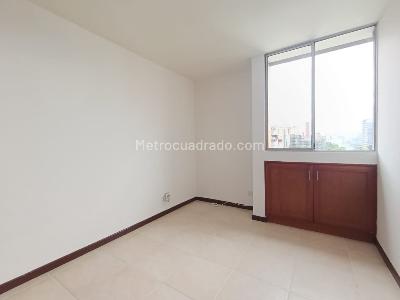 Apartamento de 3 alcobas en arriendo en Castropol, Medellín, 82 m² · foto 6 de 14