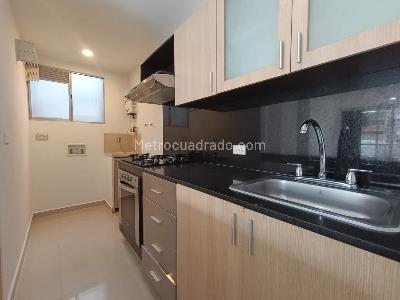 Apartamento de 3 alcobas en arriendo en Ciudad Del Rio, Medellín, 94 m² · foto 3 de 18