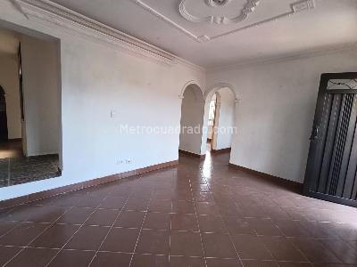 Casa de 4 alcobas en arriendo en Fatima Itagui, Itagüí, 216 m² · foto 4 de 20