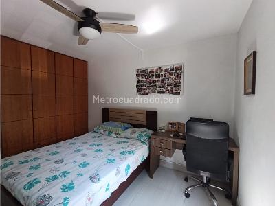 Apartamento de 3 alcobas en venta en Calasanz Parte Baja, Medellín, 70 m² · foto 13 de 20