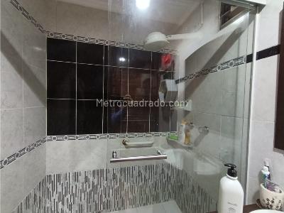 Apartamento de 3 alcobas en venta en Laureles, Medellín, 108 m² · foto 19 de 20