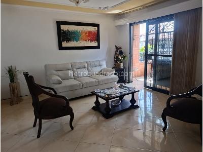 Apartamento de 3 alcobas en venta en Laureles, Medellín, 108 m² · foto 2 de 20