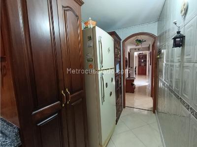 Apartamento de 3 alcobas en venta en Laureles, Medellín, 108 m² · foto 6 de 20