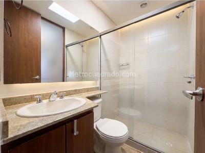 Apartaestudio en venta en Alejandría, Medellín, 76 m² · foto 11 de 16