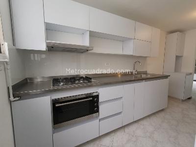 Apartamento de 3 alcobas en arriendo en La Frontera, Medellín, 85 m² · foto 2 de 12