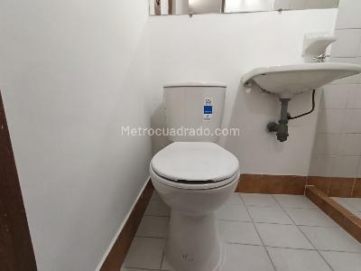 Apartamento de 3 alcobas en arriendo en La Frontera, Medellín, 85 m² · foto 5 de 12