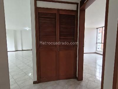 Apartamento de 3 alcobas en arriendo en La Frontera, Medellín, 85 m² · foto 6 de 12