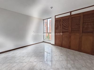 Apartamento de 3 alcobas en arriendo en La Frontera, Medellín, 85 m² · foto 9 de 12