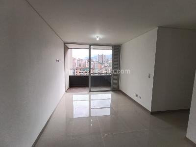 Apartamento de 2 alcobas en arriendo en El Porvenir Itagui, Itagüí, 54 m² · foto 3 de 20