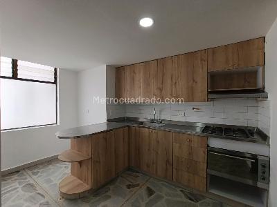 Apartamento de 3 alcobas en arriendo en Conquistadores, Medellín, 116 m² · foto 4 de 16