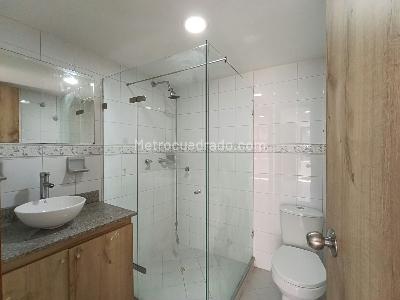 Apartamento de 3 alcobas en arriendo en Conquistadores, Medellín, 116 m² · foto 11 de 16