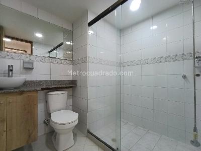 Apartamento de 3 alcobas en arriendo en Conquistadores, Medellín, 116 m² · foto 14 de 16