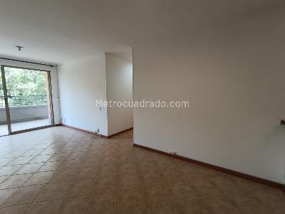 Apartamento de 3 alcobas en arriendo en El Tesoro, Medellín, 75 m² · foto 2 de 20