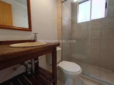 Apartamento de 3 alcobas en arriendo en El Tesoro, Medellín, 75 m² · foto 12 de 20