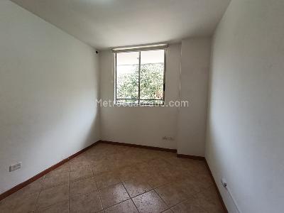 Apartamento de 3 alcobas en arriendo en El Tesoro, Medellín, 75 m² · foto 13 de 20