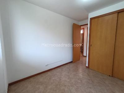 Apartamento de 3 alcobas en arriendo en El Tesoro, Medellín, 75 m² · foto 15 de 20