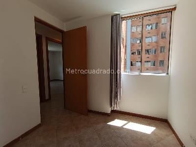 Apartamento de 3 alcobas en arriendo en El Tesoro, Medellín, 75 m² · foto 18 de 20
