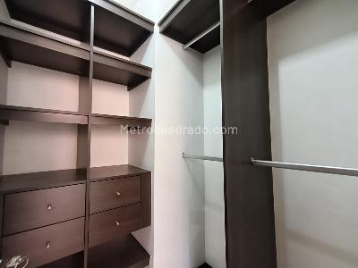 Apartamento de 2 alcobas en arriendo en Altos Del Poblado Cola Del Zorro, Medellín, 67 m² · foto 12 de 12