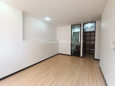 Apartamento de 2 alcobas en arriendo en Altos Del Poblado Cola Del Zorro, Medellín, 67 m² · foto 7 de 12