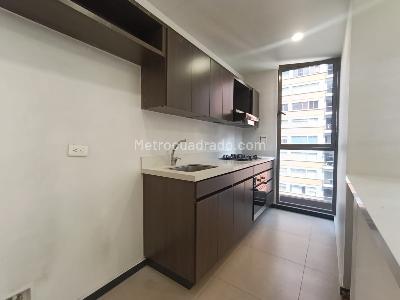 Apartamento de 2 alcobas en arriendo en Altos Del Poblado Cola Del Zorro, Medellín, 67 m² · foto 8 de 12