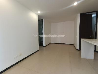 Apartamento de 2 alcobas en arriendo en Altos Del Poblado Cola Del Zorro, Medellín, 67 m² · foto 9 de 12