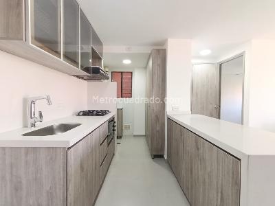 Apartamento de 1 alcoba en arriendo en Santa Maria De Los Angeles, Medellín, 50 m² · foto 3 de 17