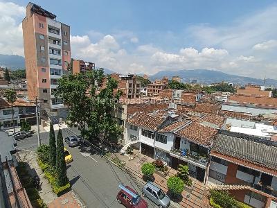 Apartamento de 3 alcobas en arriendo en Rosales, Medellín, 90 m² · foto 2 de 20