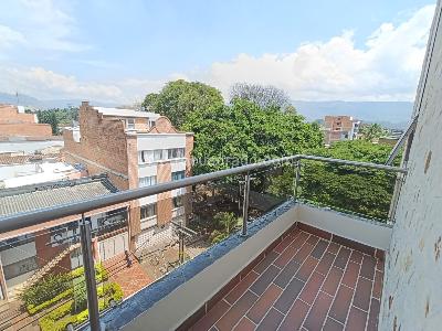 Apartamento de 3 alcobas en arriendo en Rosales, Medellín, 90 m² · foto 4 de 20