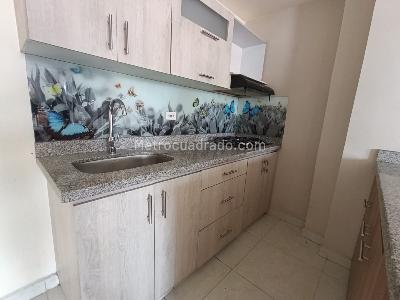 Apartamento de 3 alcobas en arriendo en Rosales, Medellín, 90 m² · foto 5 de 20