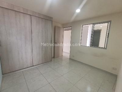 Apartamento de 3 alcobas en arriendo en Rosales, Medellín, 90 m² · foto 10 de 20