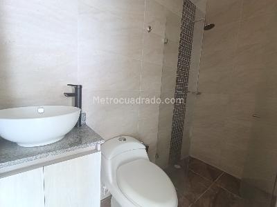 Apartamento de 3 alcobas en arriendo en Rosales, Medellín, 90 m² · foto 18 de 20