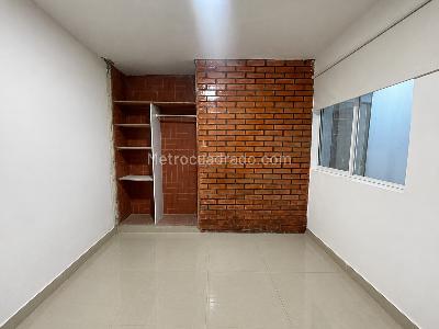 Casa de 3 alcobas en arriendo en San Bernardo, Medellín, 80 m² · foto 2 de 12