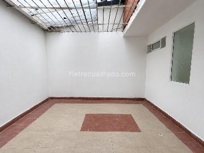 Casa de 3 alcobas en arriendo en San Bernardo, Medellín, 80 m² · foto 11 de 12