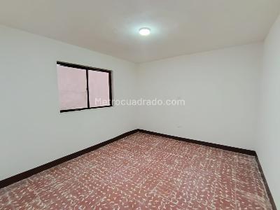 Casa de 4 alcobas en arriendo en La Floresta, Medellín, 200 m² · foto 13 de 16