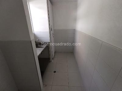 Casa de 5 alcobas en arriendo en Laureles Medellin, Medellín, 260 m² · foto 2 de 20