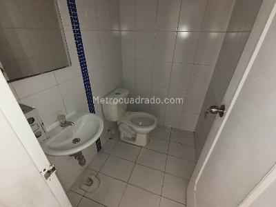 Casa de 5 alcobas en arriendo en Laureles Medellin, Medellín, 260 m² · foto 9 de 20