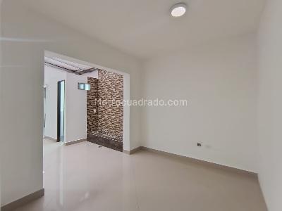 Casa de 4 alcobas en arriendo en La Floresta, Medellín, 175 m² · foto 4 de 20