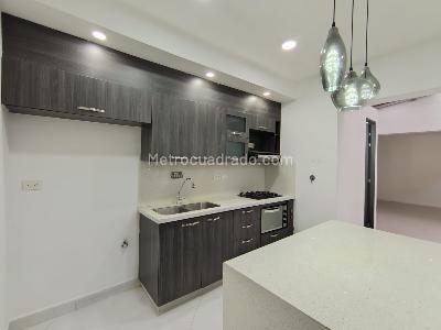 Casa de 4 alcobas en arriendo en La Floresta, Medellín, 175 m² · foto 9 de 20