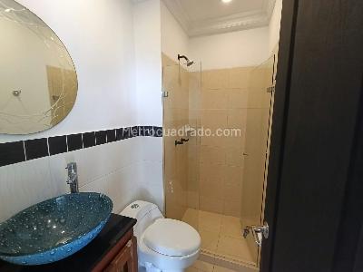 Apartamento de 3 alcobas en arriendo en La Navarra, Bello, 61 m² · foto 6 de 12