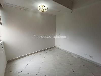 Apartamento de 3 alcobas en arriendo en La Navarra, Bello, 61 m² · foto 10 de 12