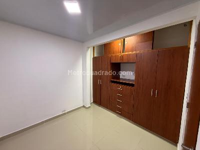 Casa de 3 alcobas en arriendo en La Floresta, Medellín, 115 m² · foto 8 de 17