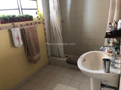 Casa de 5 alcobas en venta en Chapinero Medio, Bogotá, 260 m² · foto 16 de 20