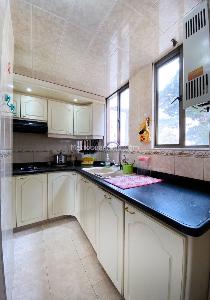 Apartamento de 5 alcobas en venta en Chapinero Alto, Bogotá, 223 m² · foto 7 de 19